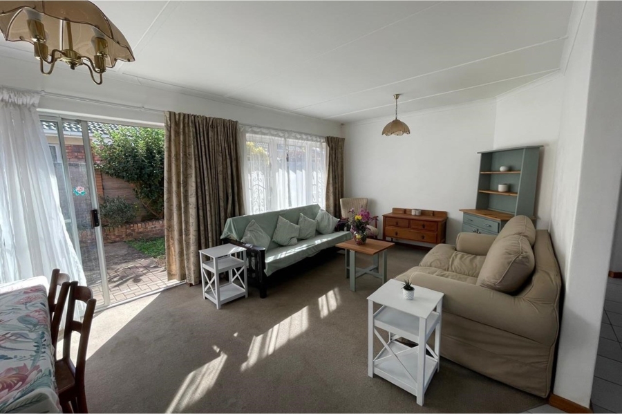 2 Bedroom Property for Sale in Chiselhurst Eastern Cape